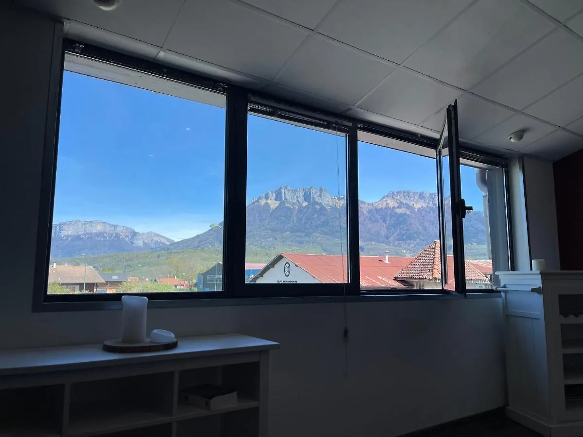 Appartement Loft Vue Montagne à Saint-Jorioz